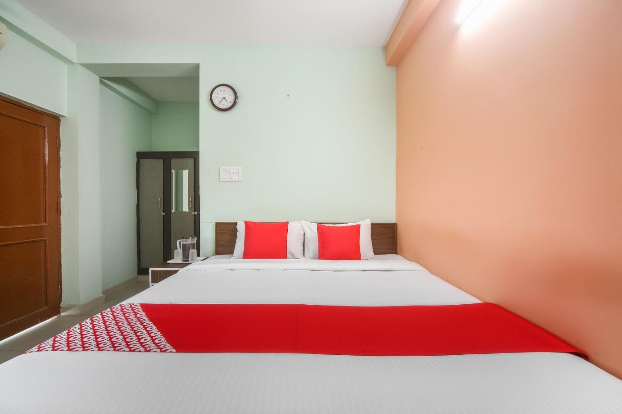 Oyo Modern Guest House Chennai Exterior photo