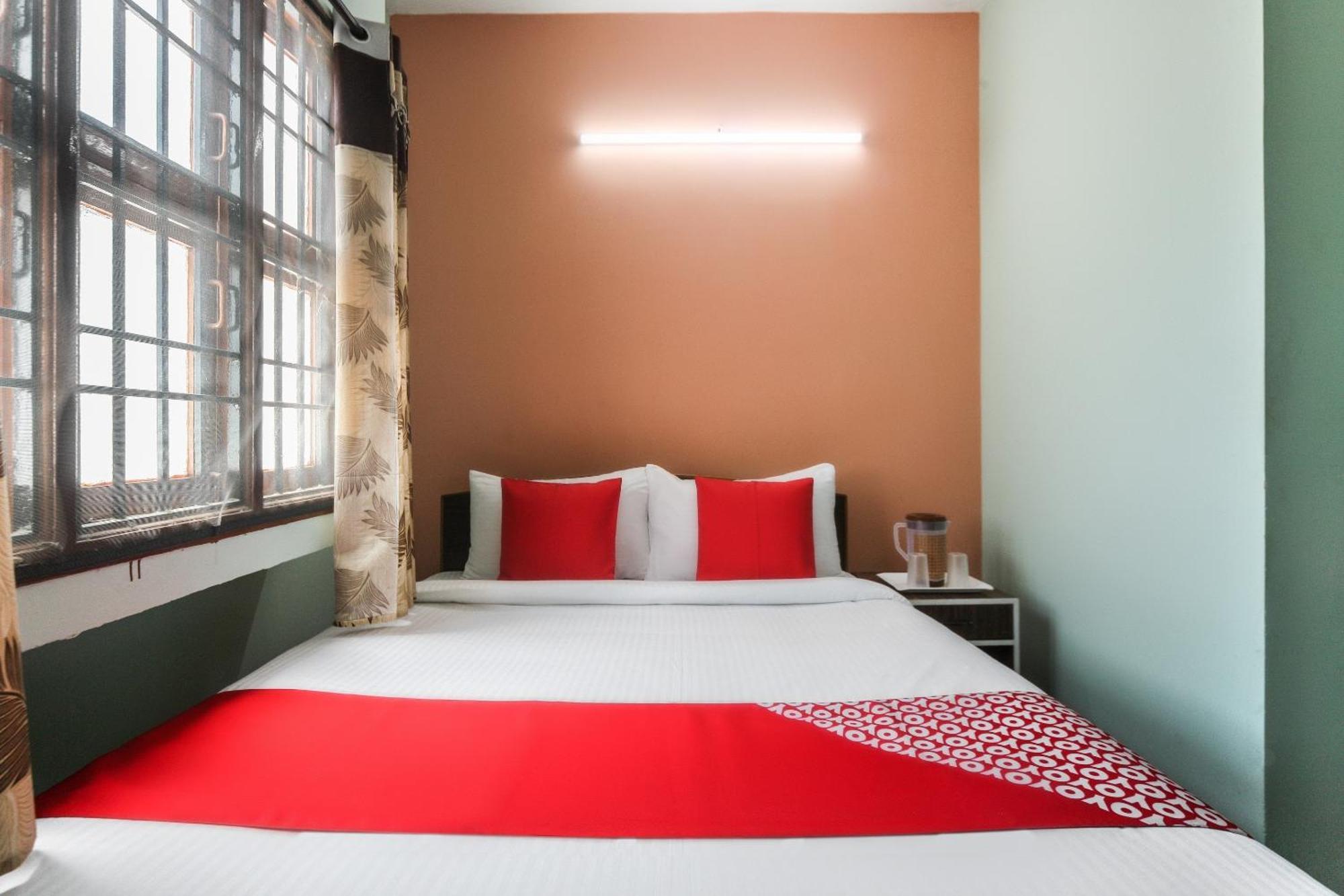 Oyo Modern Guest House Chennai Exterior photo